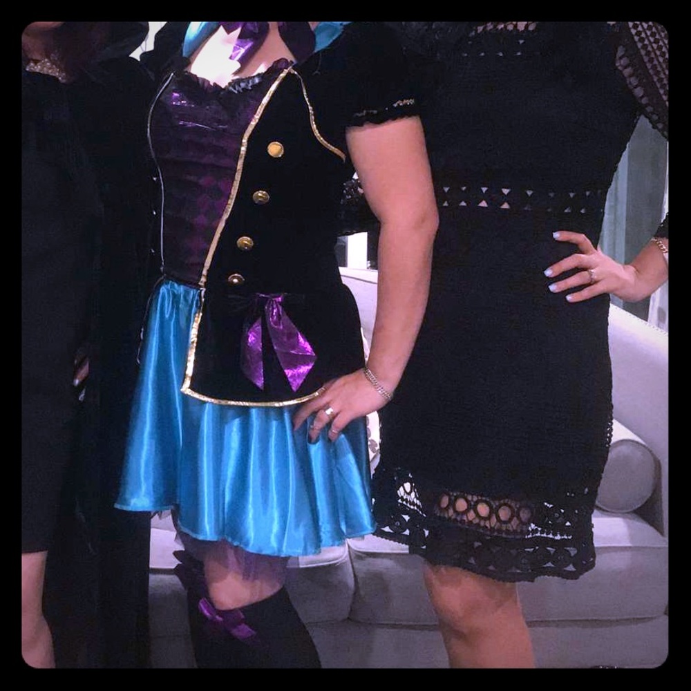 Lace Black dress size large but fits Medium